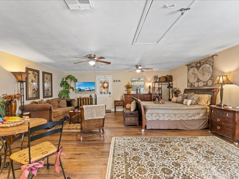 College Park-Orlando 5Star Villa Oasis - Home Away From Home - Quiet Neighborhood-Private Botanical Courtyard - Mins From Eola,Dt, Winter Park - Free Parking & Ev Plug In Esterno foto