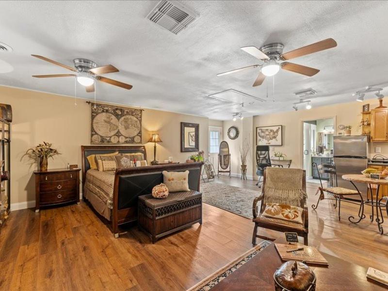 College Park-Orlando 5Star Villa Oasis - Home Away From Home - Quiet Neighborhood-Private Botanical Courtyard - Mins From Eola,Dt, Winter Park - Free Parking & Ev Plug In Esterno foto